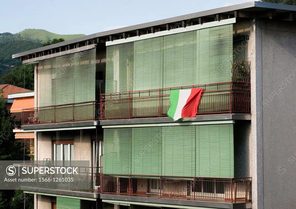 Italian flag on balcony