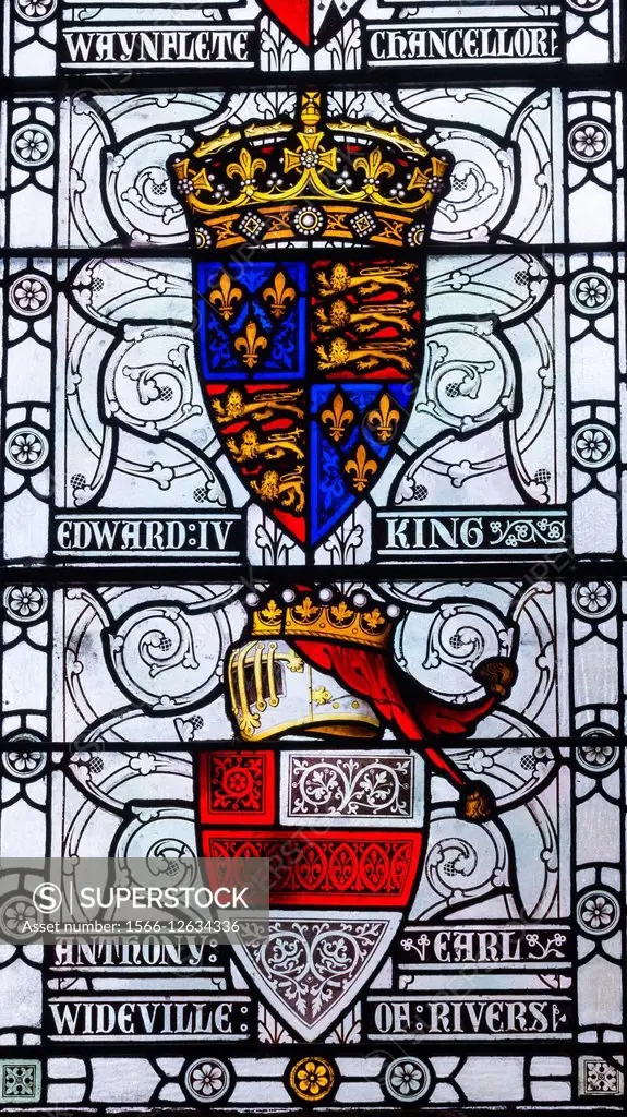 Stained glass window depicting coat of arms of King Edward IV in The Great Hall, Winchester, England, UK. The Great Hall is one of the finest survivin...