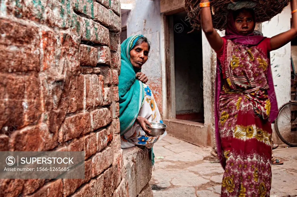 Women on the streets of the old town. Varanasi, Benares, Uttar Pradesh, India
