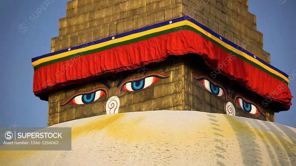 Buddha's eyes on Bodnath stupa. Nepal, Kathmandu, Bodnath. (/Julien Garcia)