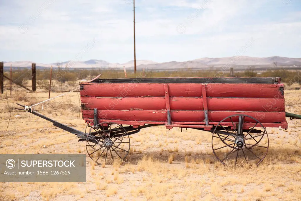 Old wagon, Arizona, USA