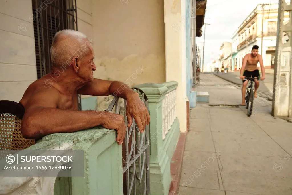 The activity in the streets of Cienfuegos.