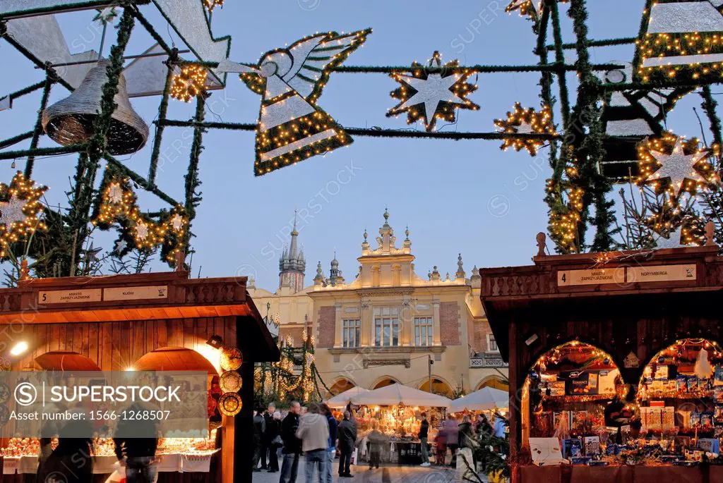 Christmas market at the Main market square, Krakow, Poland, Central Europe