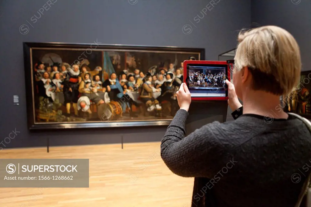 Dutch media at the opening of the rijksmuseum, after being closed for many years due to renovationDutch media at the opening of the rijksmuseum, after...