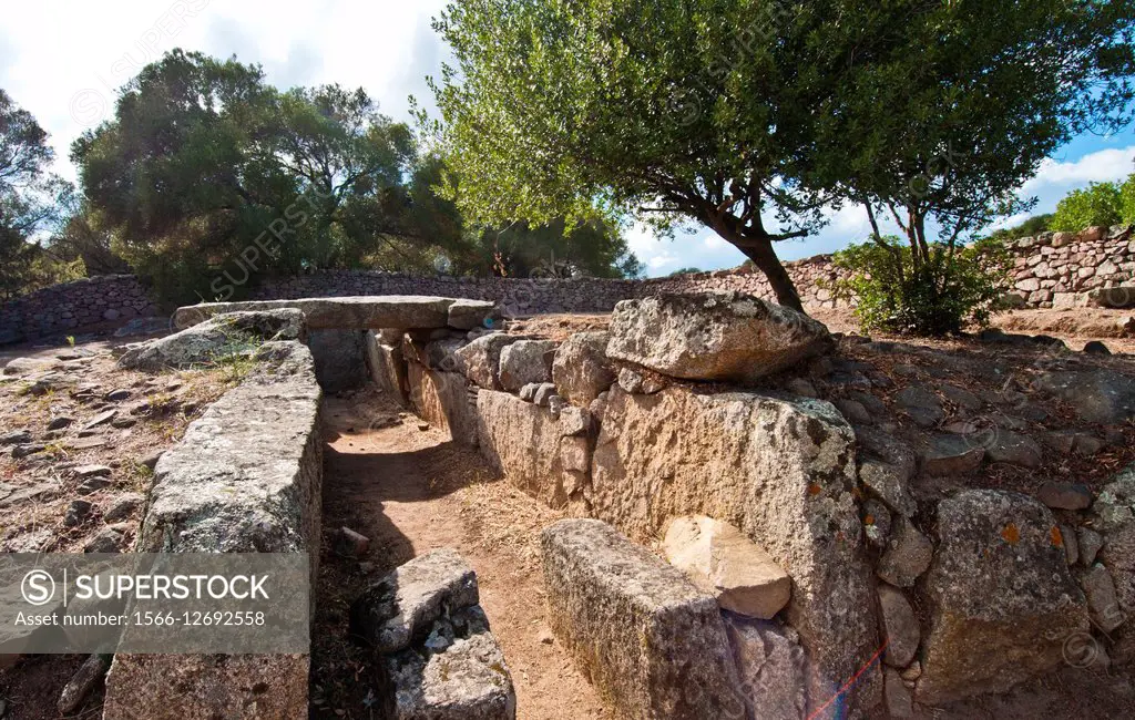 Italy,Sardegna,Arzachena,prehistoric site,Tomba di giganti Moru,Moru Giants´Tomb, around the 13th centuryBC.