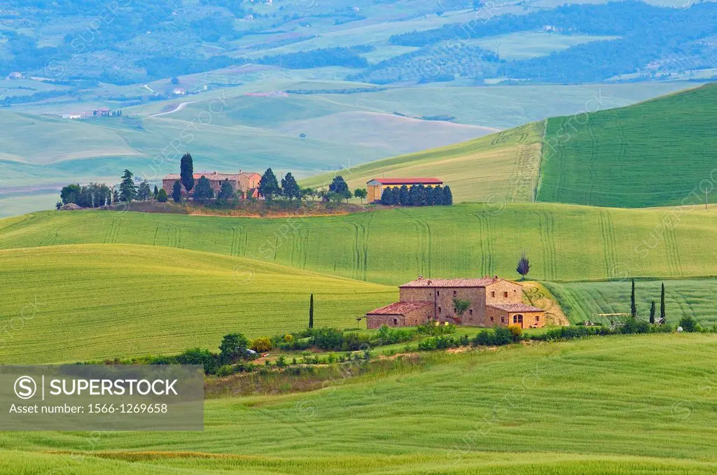 Val d´Orcia, UNESCO world heritage site, Fields and farmhouses, Tuscany Landscape, Pienza, Siena Province, Tuscany, Italy