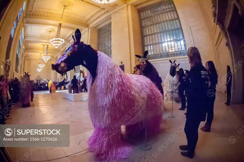 Dancers in 30 colorful horse costumes perform ´´Heard-NY´´ by performance artist Nick Cave and choreographer William Gill in Vanderbilt Hall of Grand ...