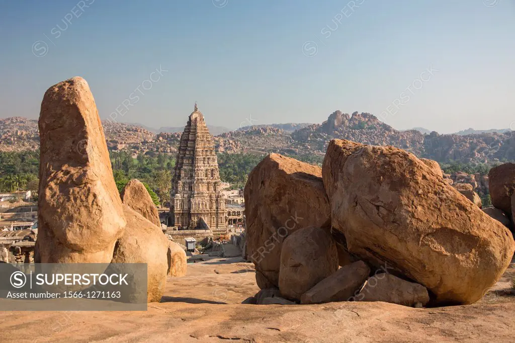 India , Karnataka State, Hampi City ,ruins of Vijayanagar City XV century , (W.H.), Matunga Hill ,Virupaksha Temple