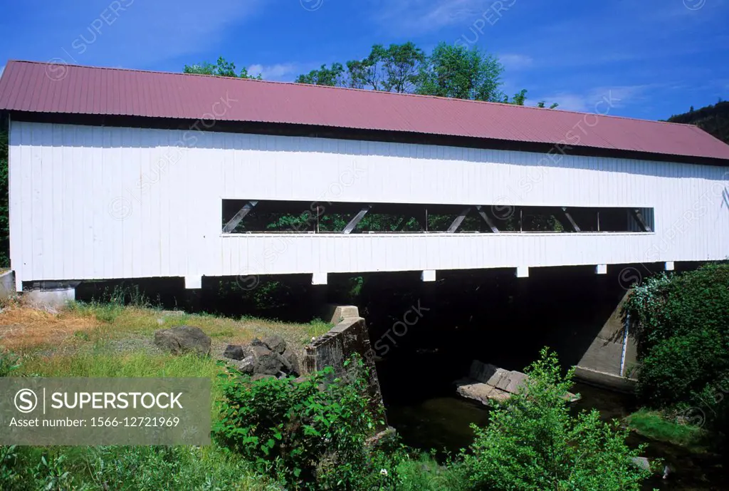 Horse Creek Covered Bridge, Canyonville, Douglas County, Oregon.