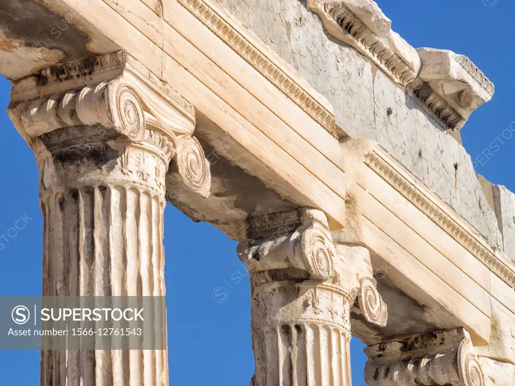 Parthenon.