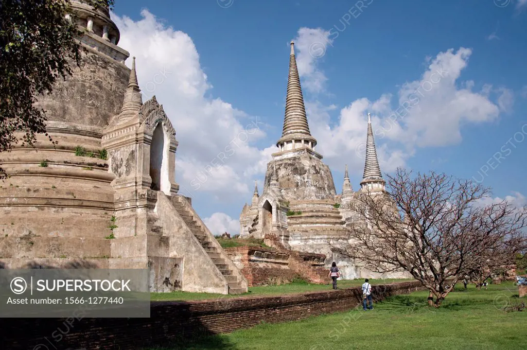 Large white stupas at Wat Phra Si Sanphet temple. Thailand, Ayutthaya, Wat Phra Si Sanphet.