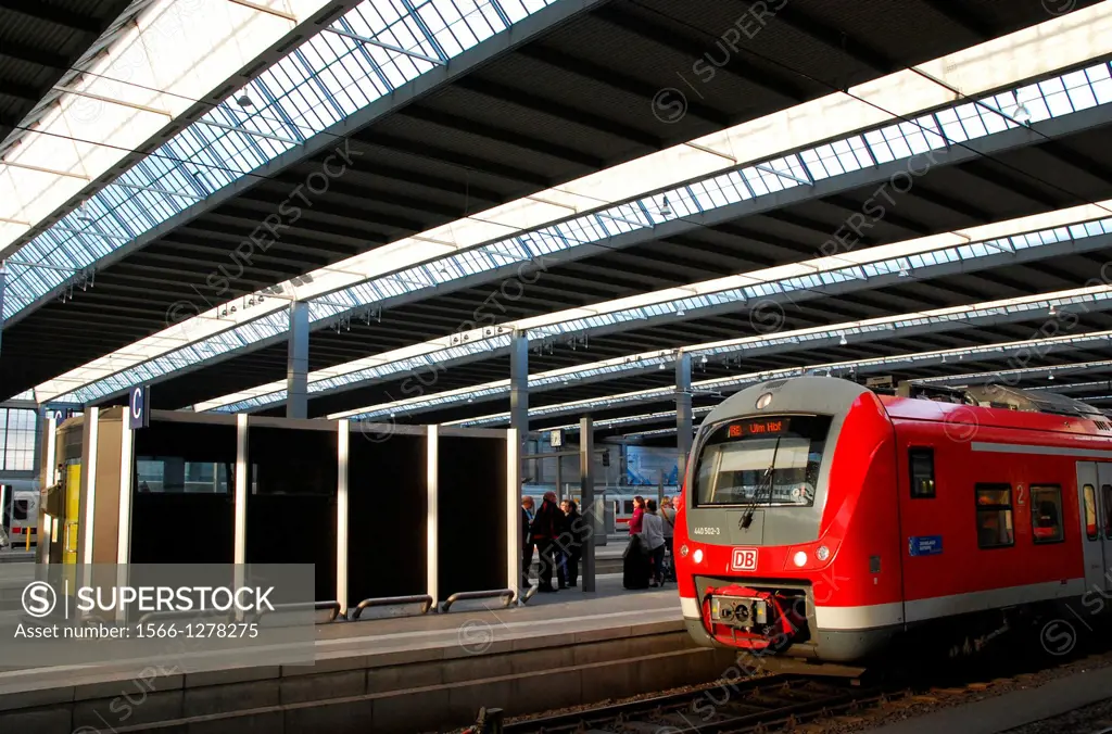 Railcar of the Deutsche Bahn AG in Munich Central