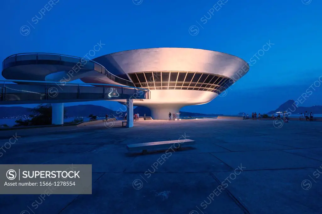 Niemeyer Museum of Contemporary Arts at night, Niteroi, Rio de Janeiro, Brazil.