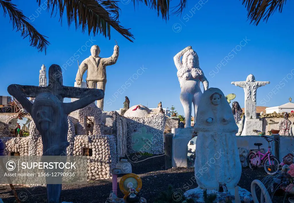 Spain, Canary Islands, Lanzarote, Teguise, outdoor folkart sculpture park.