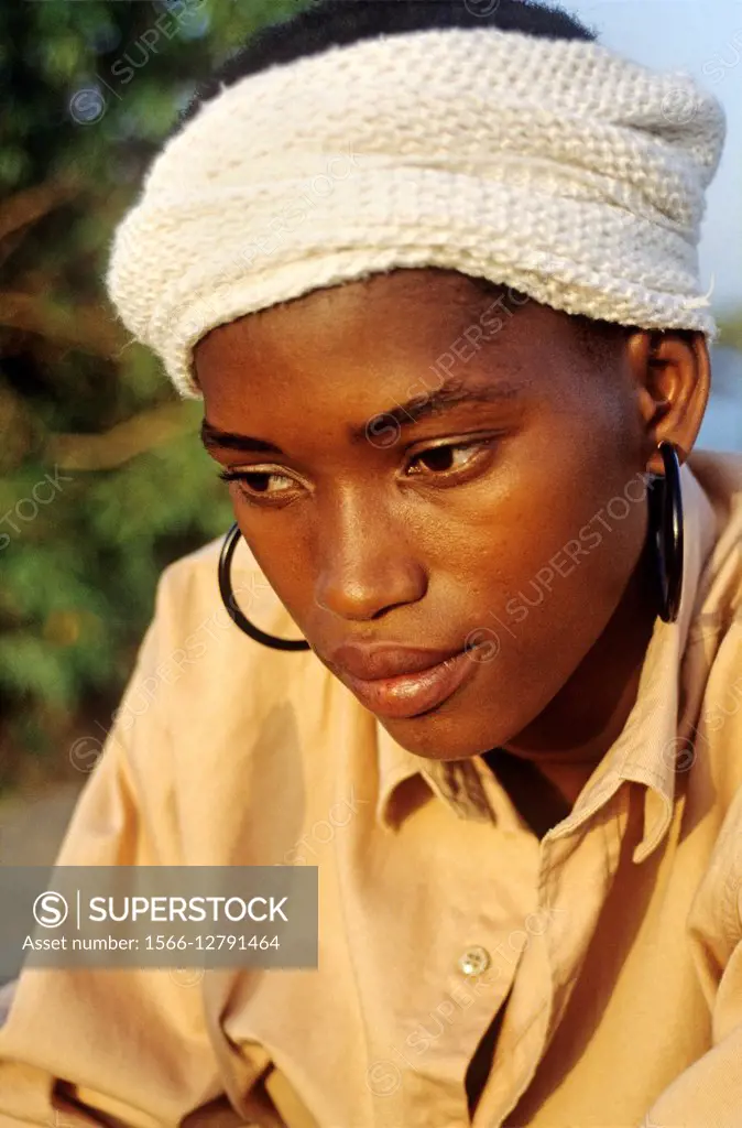 young woman, Bamako, Mali, West Africa.