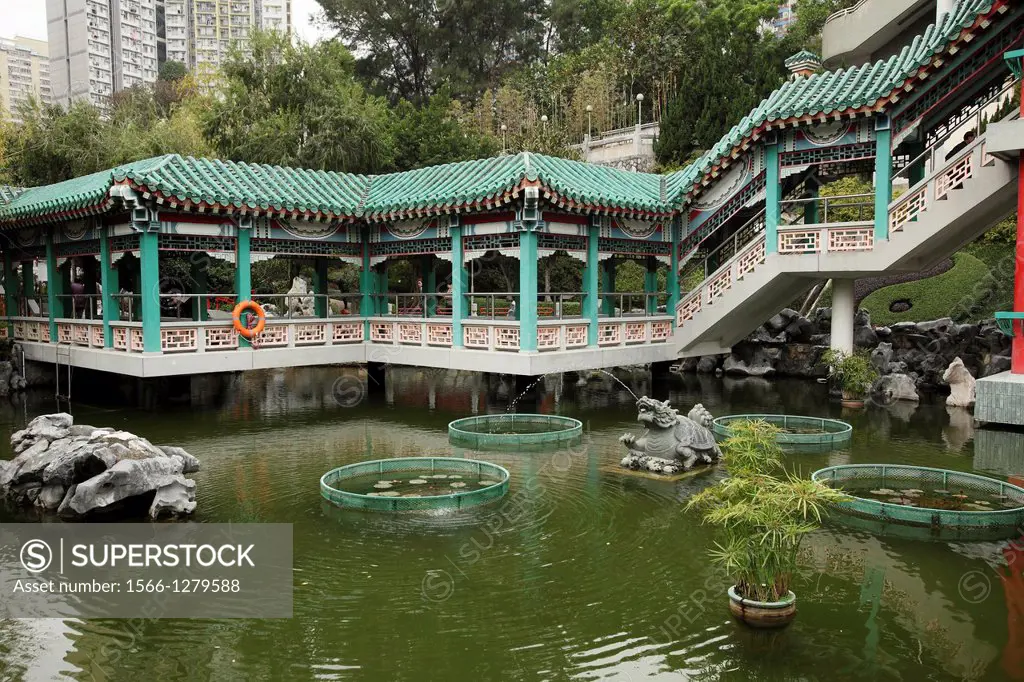 Garden of Wong Tai Sin Temple, Wong Tai Sin district, Kowloon, Hong Kong, China, Asia