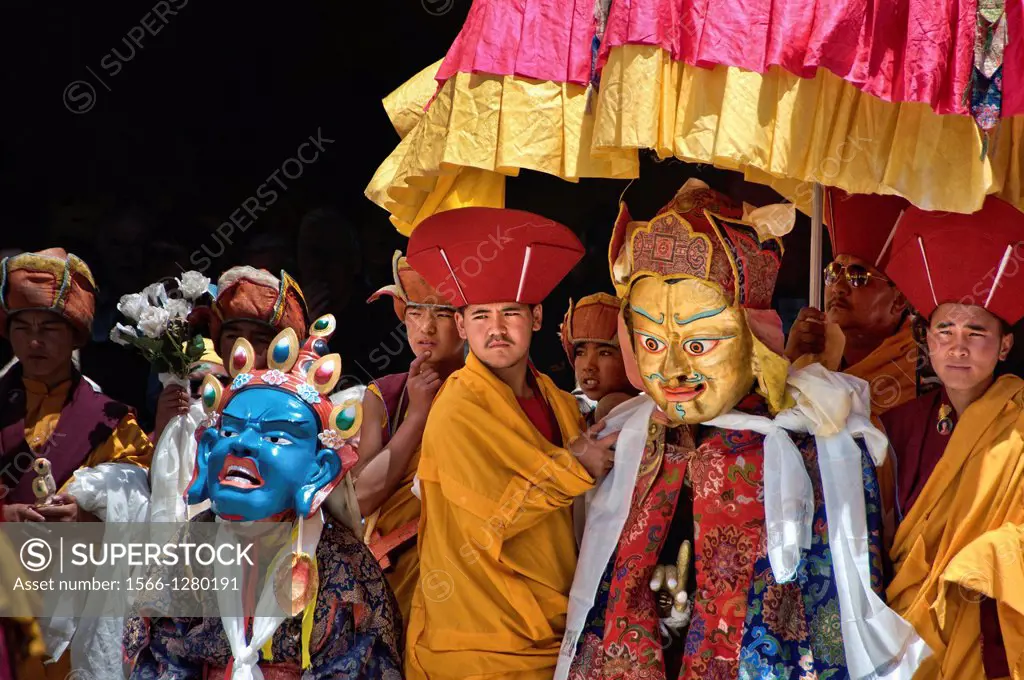 Buddhist festival at the Hemis Gompa, monks and masks. India, Jammu and Kashmir, Ladakh, Hemis.
