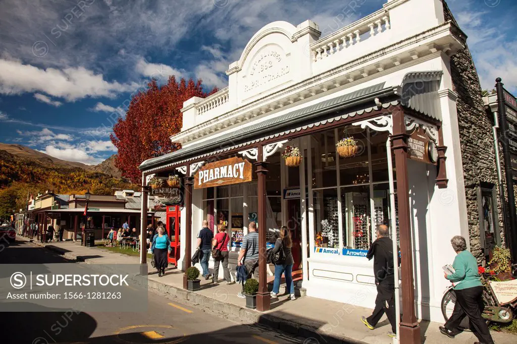 Arrowtown main street, goldfields town now tourist resort, autumn, Otago, New Zealand.