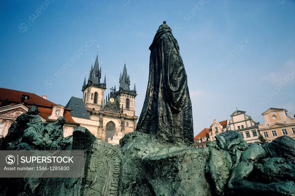 Prague. Czech Republic. Statue of Jan Hus & the gothic Church of Our Lady of Tyn, Old Town Square.