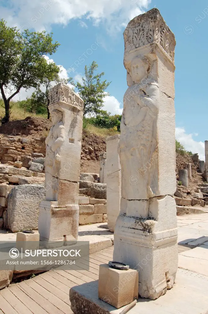 Heracles Gate, antique city of Ephesus, Efes, Turkey, Western Asia.