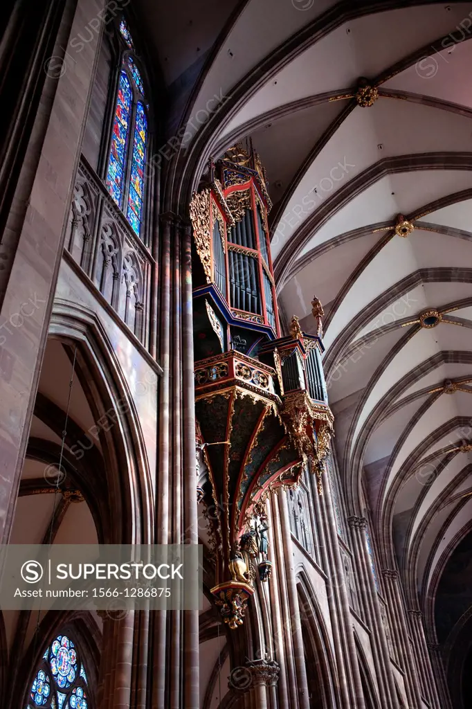 Main organ, Strasbourg Cathedral, Strasbourg, France.
