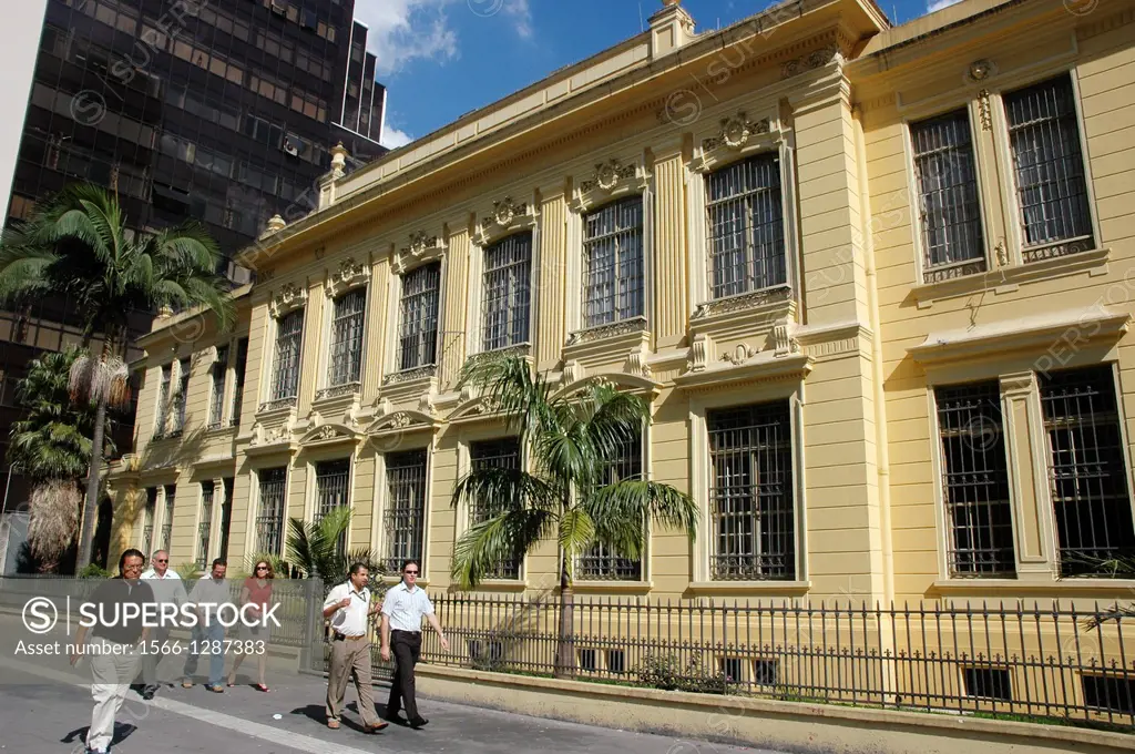 Sío Paulo, Brazil, colonial building along the Avenida Paulista