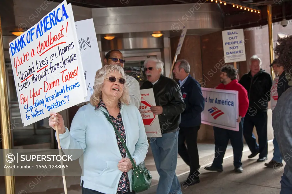 Detroit, Michigan - Activists picket the Bank of America, asking the bank to modify home loans and to stop evicting residents from their homes.
