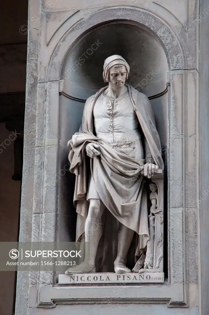 Statue of Niccola Pisano on Facade of Galleria degli Uffizi Art Museum, Florence, Italy.