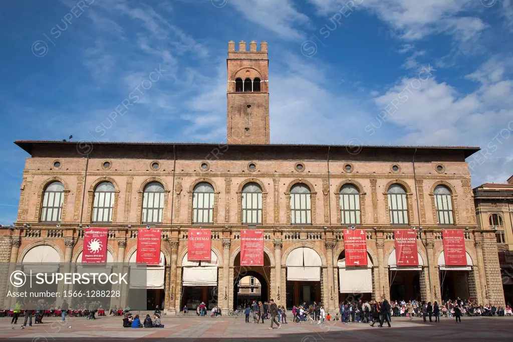 Palazzo del Podesta and the Piazza Maggiore, Bologna; Italy.