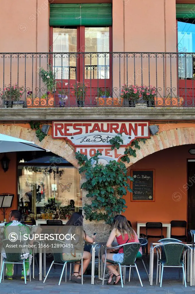 La Bota Restaurant terrace. Prades, Tarragona.