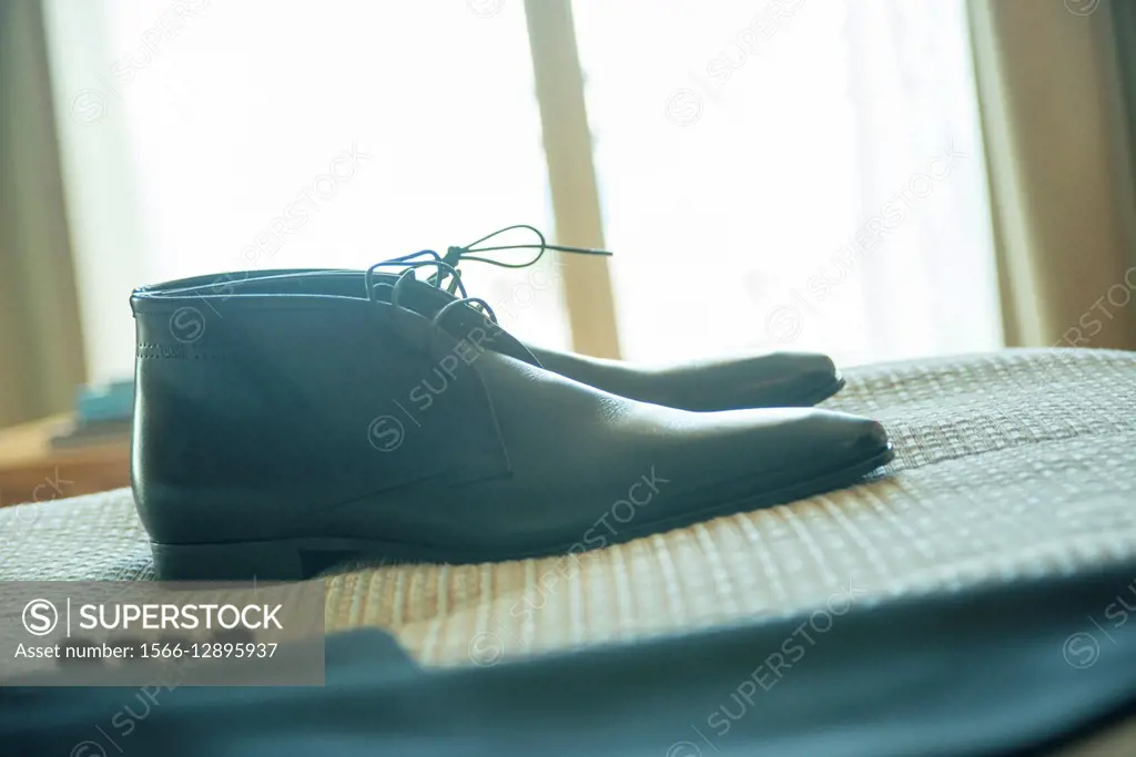 Detail Groom shoes