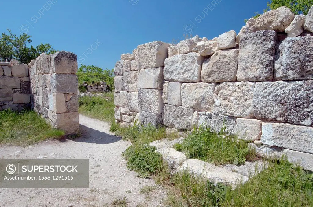 Cufut Qale, Chufut-Kale Jewish Fortress Crimea, Ukraine, Eastern Europe.