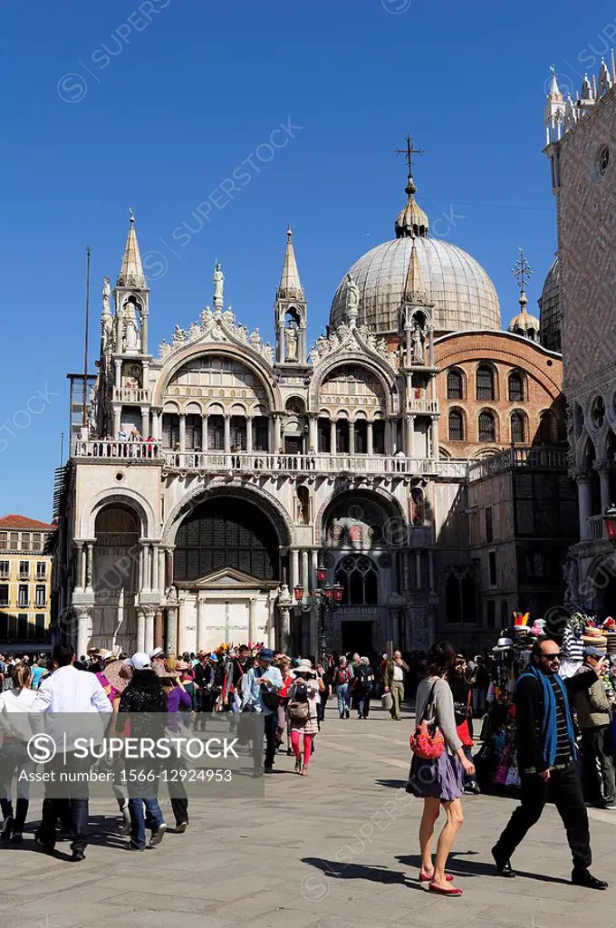 Basilica in the Piazza San Marcos, Venezia