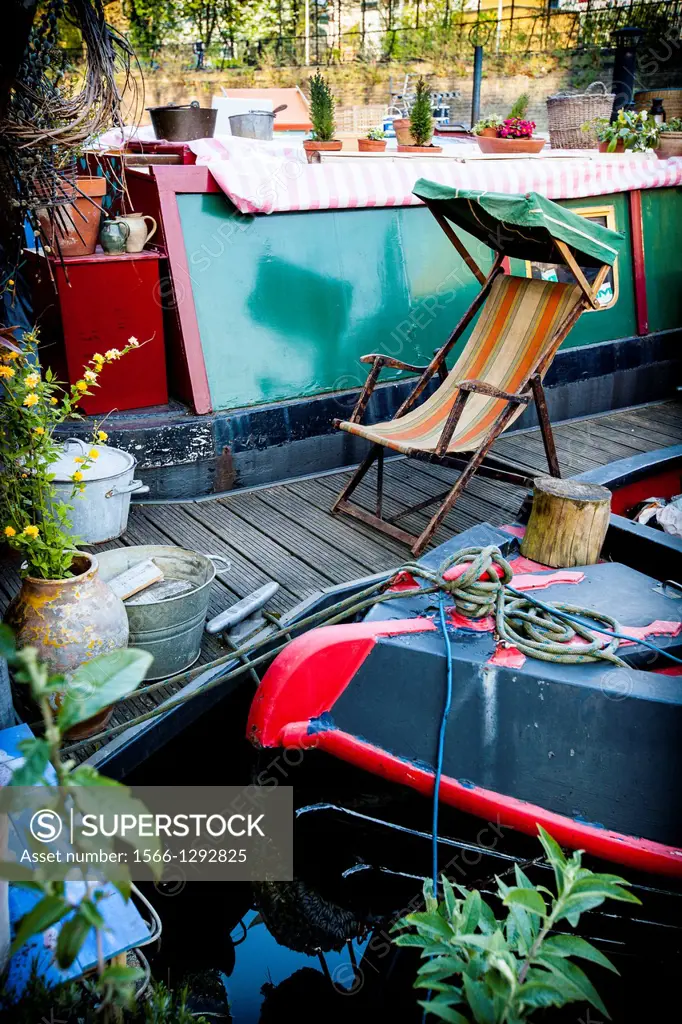 Hammock relax / lifestyle in Regent´s canal, London, UK