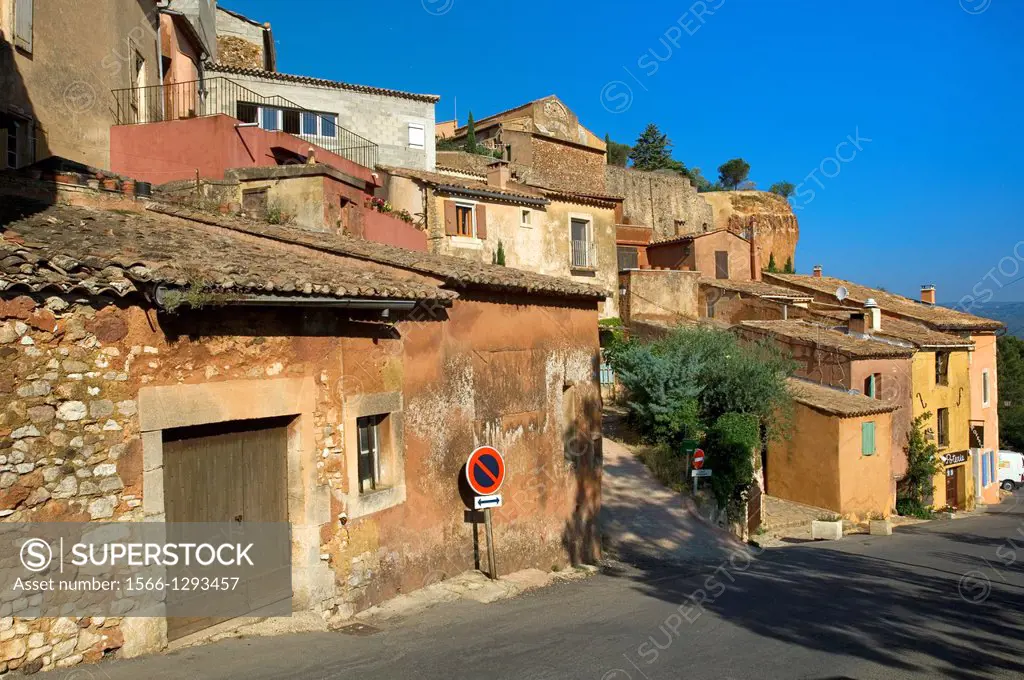 Roussillon; Houses of Roussillon; Village; Provence; France.