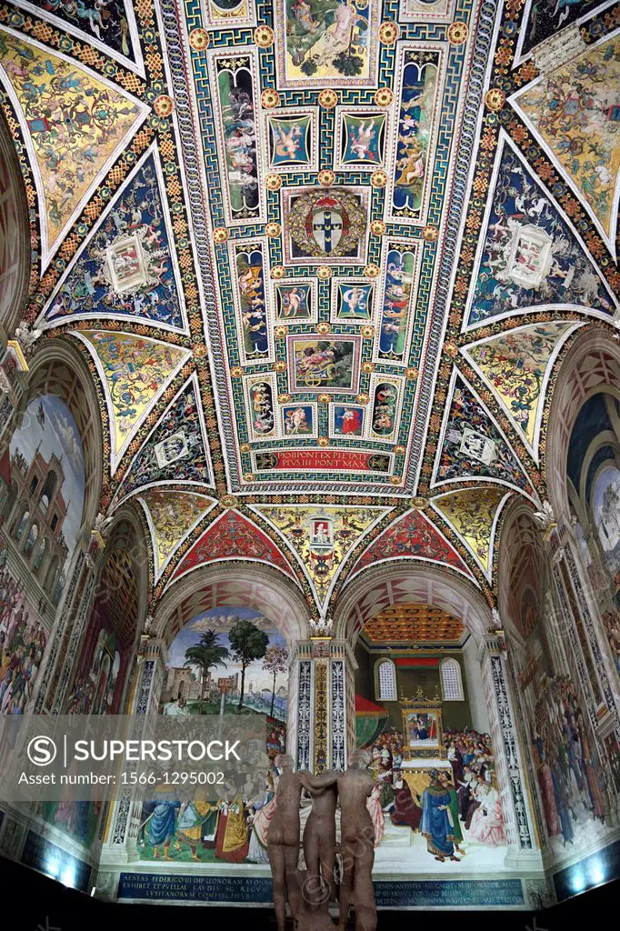 The Libreria Piccolomini in the Siena duomo. The frescoes were painted by Bernardino Pinturicchio. Many show the life of Pope Pius II.