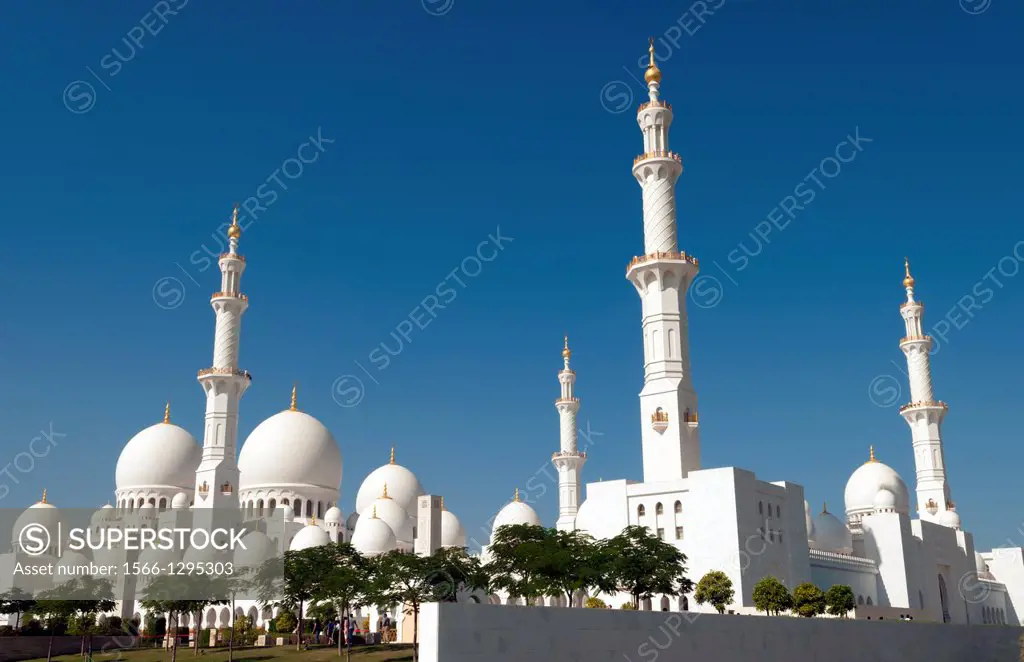 The beautiful white Sheikh Zayed Grand Mosque in Abu Dhabi in the UAE the worlds 8th largest Muslim mosque in the world.
