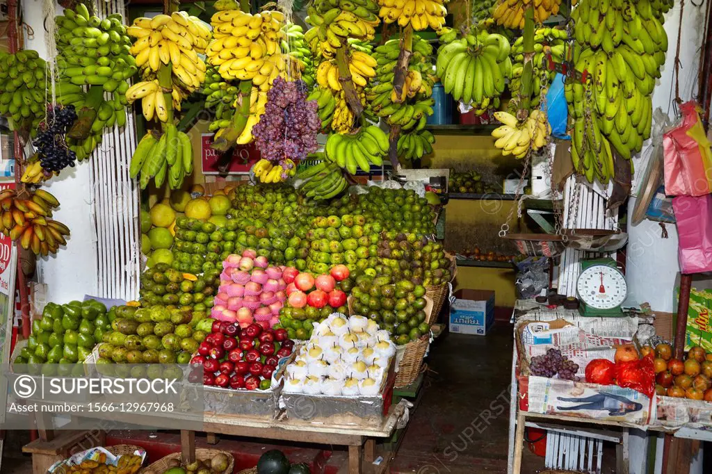 Sri Lanka - fruits shop, Kandy, central region of Sri Lanka