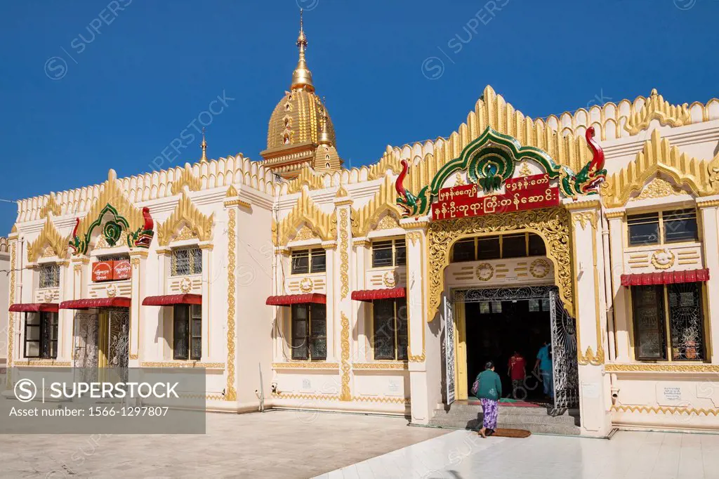 Nan Oo Buddha Hall at Botataung Pagoda, Yangon, (Rangoon), Myanmar, (Burma).