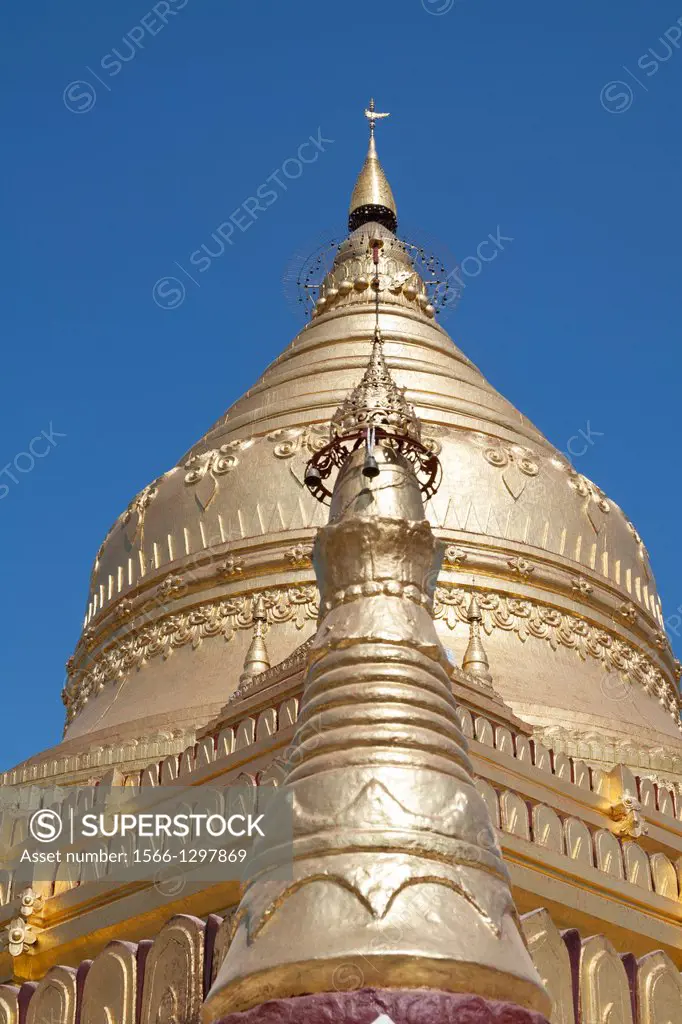 Golden stupa of Shwezigon Pagoda, near Wetkyi-in and Nyaung U, Bagan, Myanmar, (Burma).