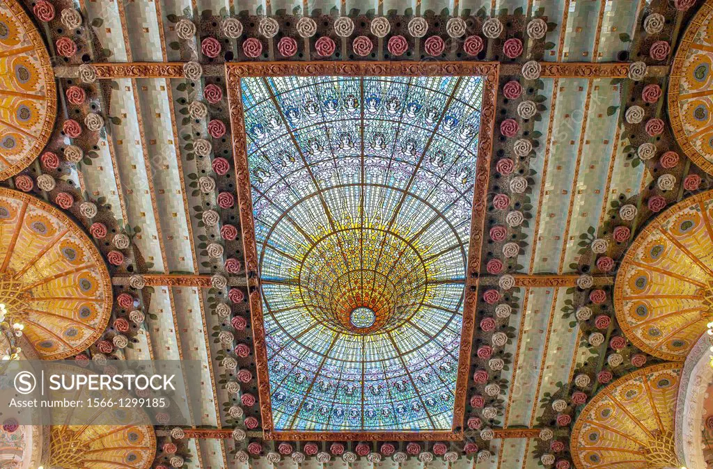 Palau de la Musica Catalana, detail of ceiling,giant skylight, by Lluis Domenech i Montaner, Barcelona, Spain.