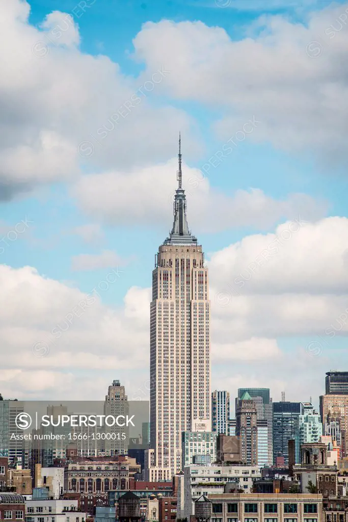 Skyline of New York City prominently featuring the Empire State Building.