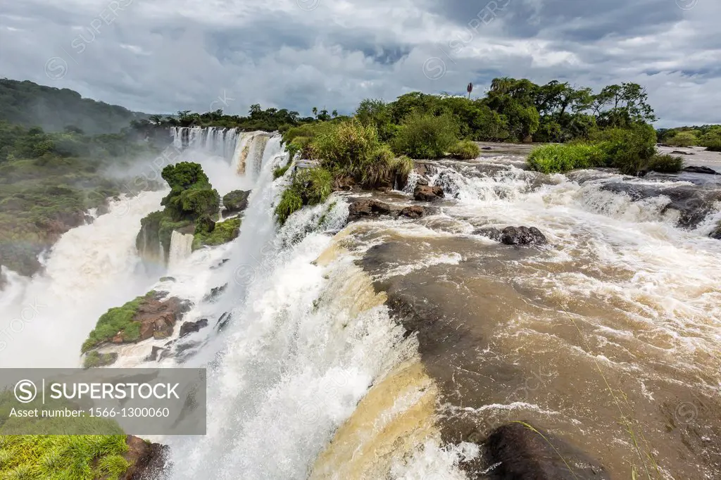 A view of Iguazú Falls from the upper trail, Iguazú Falls National Park, Misiones, Argentina, South America.