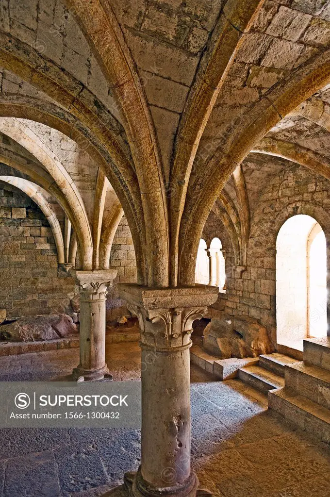 Europe, France, Var, Le Thoronet, Cistercian Abbey. The chapter room.