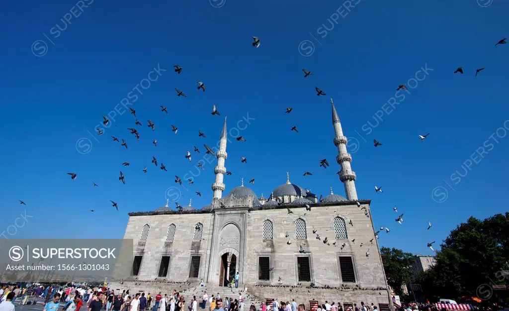 The Yeni Camii, The New Mosque or Mosque of the Valide Sultan Istanbul, Turkey