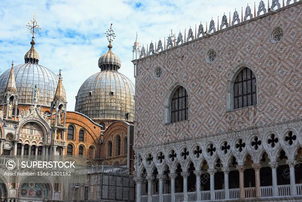 the Basilica di San Marco, St. Mark´s Square, Piazza San Marco, Doge´s Palace, Veneto, Venice, Italy.
