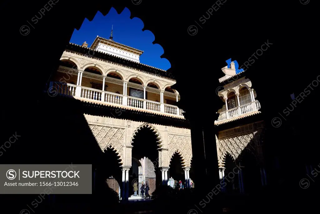 Spain, Andalusia (Andalucia), Seville (Sevilla), Alcazar of Seville (Real Alcázar de Sevilla) listed as World Heritage by UNESCO, the Courtyard of the...