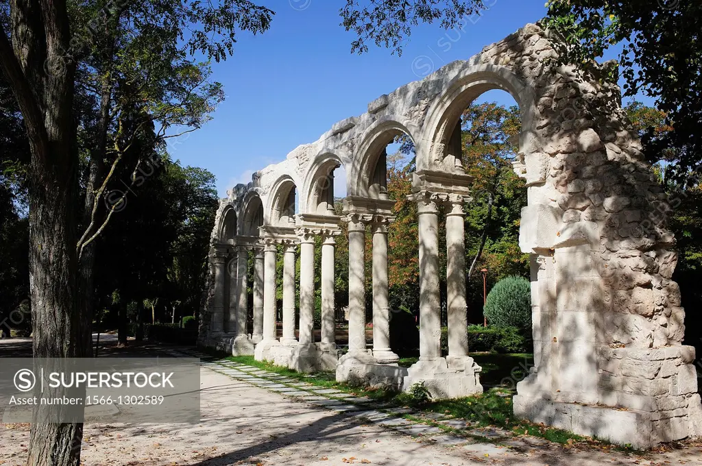 Archs of Castilfalé, in Island Park. Burgos, Spain