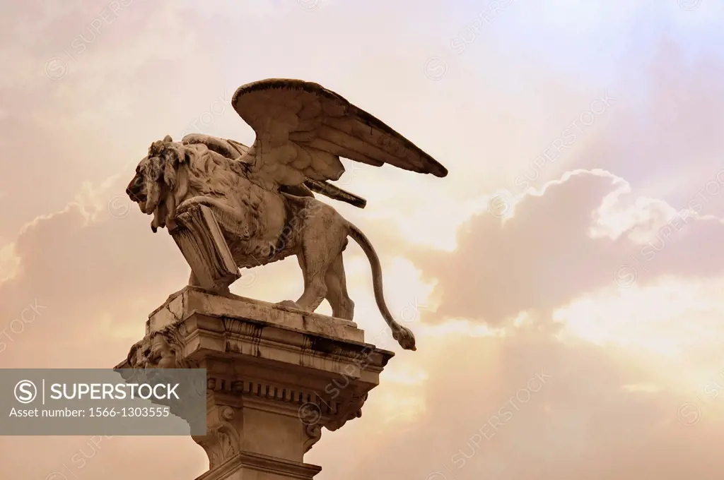 Italy, Veneto, Padua, Piazza dei Signori Square, Column of the Winged Lion.