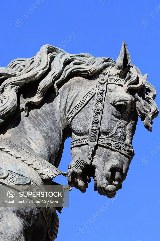 Horse sculpture of King James I, conqueror of Valencia.